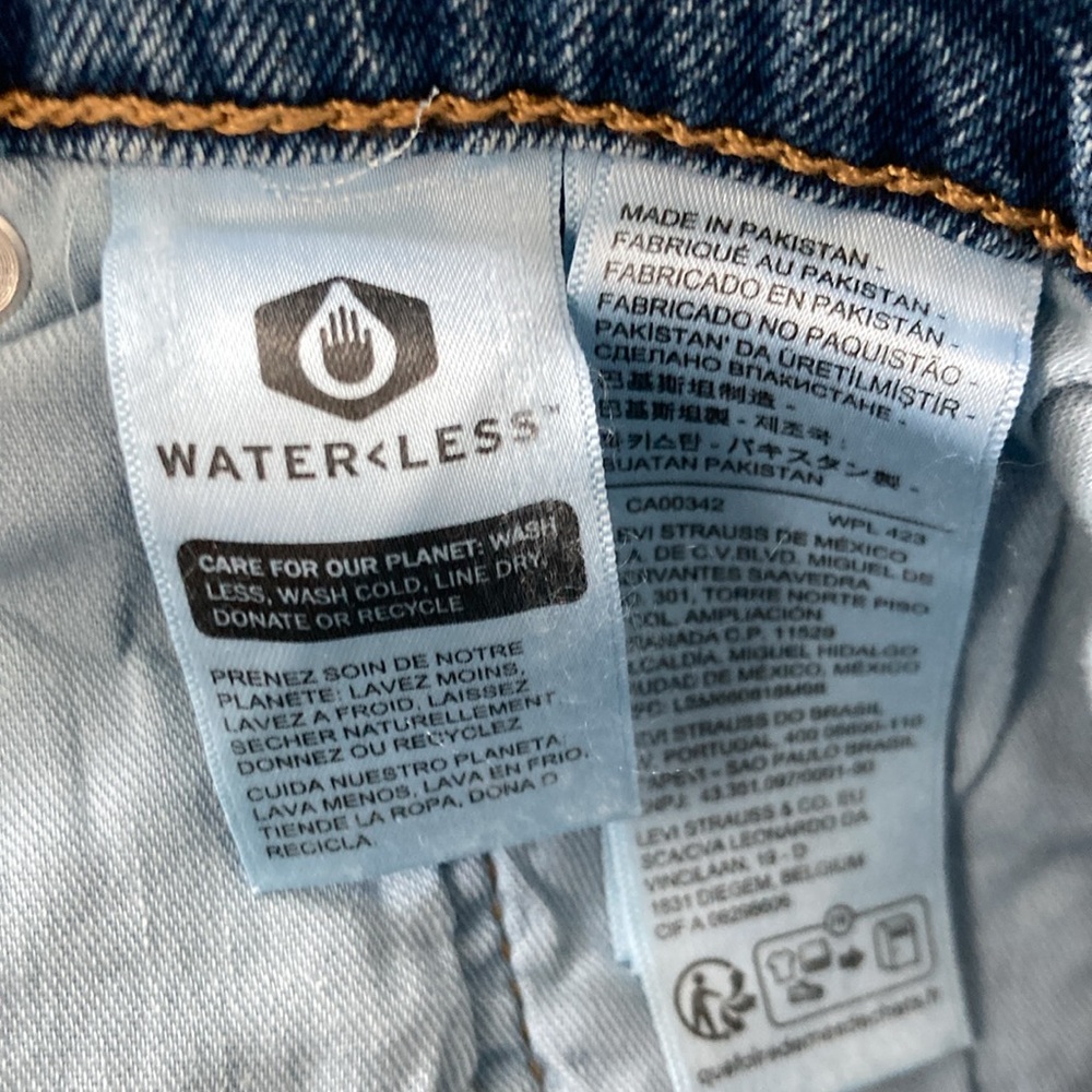 NWT LEVI'S / Mens 505 Regular Straight Jeans Size 34x32 - Picture 7 of 9